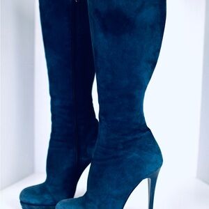 Chic Blue Suede Heeled Boots